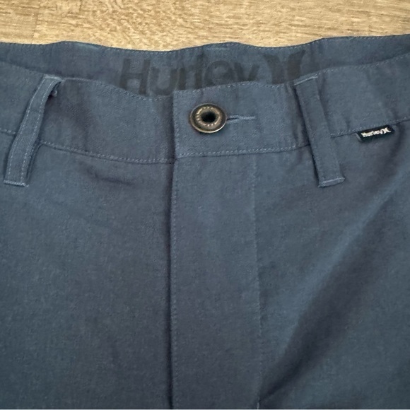 Men's Hurley Slate Blue Flat Front Casual Shorts with Relaxed Fit - Picture 3 of 11